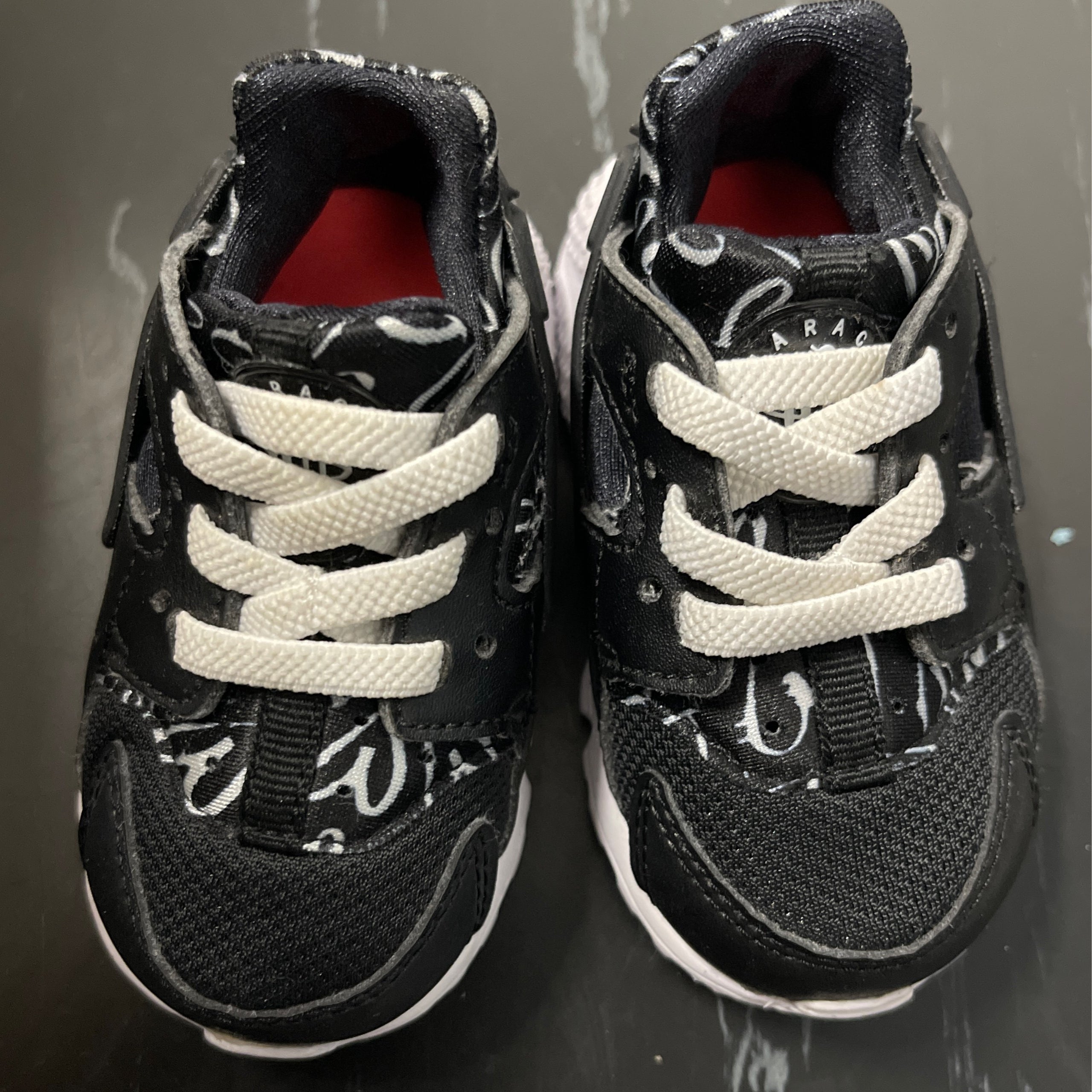 Toddler Nike Size 4 Just Seconds & Collectables